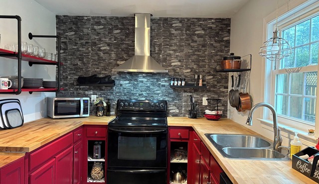 Peaceful Pet-Friendly Cottage