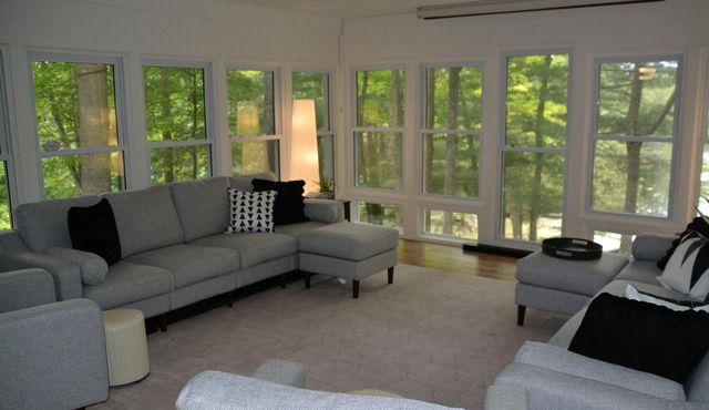 Peaceful & Private Cottage on Horseshoe Bay