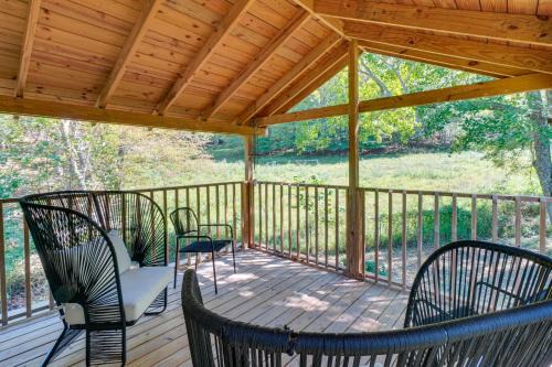 Peaceful & Private! Pet-Friendly Williamsburg Home