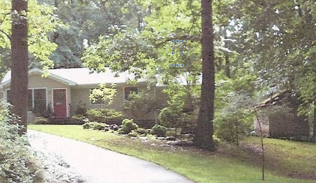 Peaceful private wooded setting. FURNISHED! Kitchenware & linens etc. provided