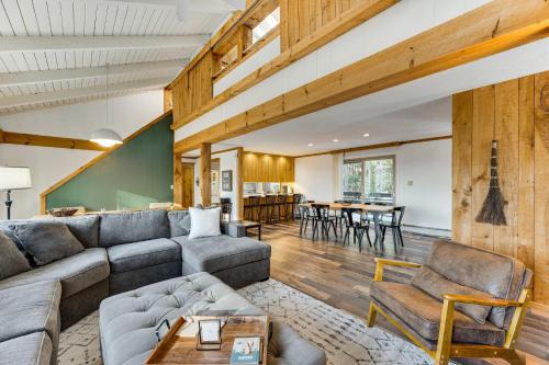 Peaceful Quechee Chalet with Open Floor Plan and Deck!