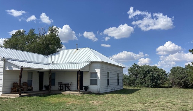 Peaceful & Quiet Farmhouse