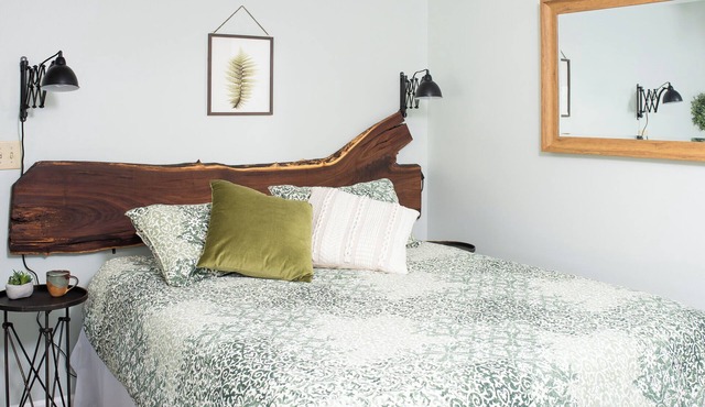 Peaceful, Quiet Studio Near Biltmore Village