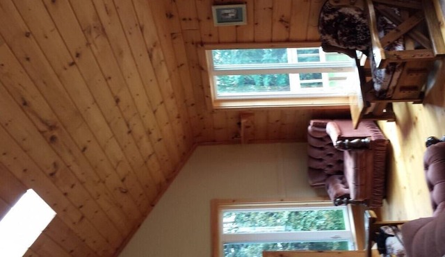 Peaceful ,Quiet Waterfront Chalet overlooking beautiful Mill River