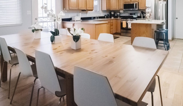 Peaceful Retreat for Non-Smokers. Quiet Location Between Red Rocks & Denver