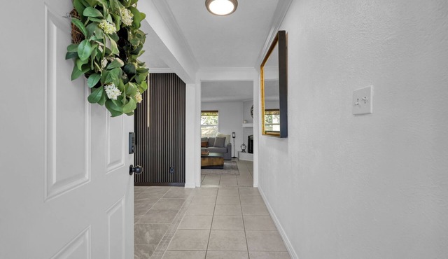 Peaceful Retreat Four Bedroom home in charming Shenandoah