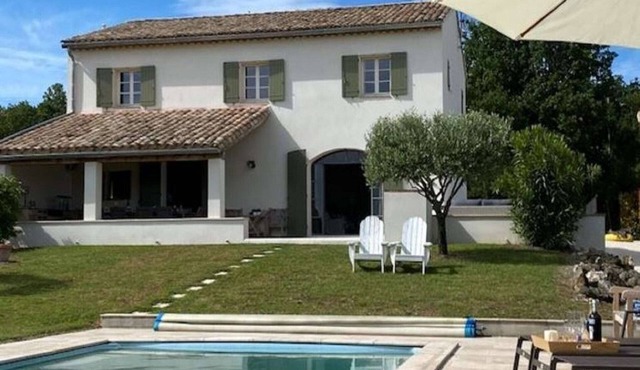 Peaceful Retreat in Pougnadoresse