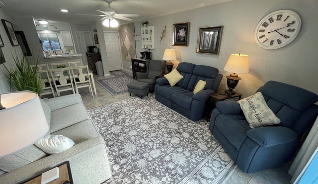 Peaceful Retreat Near Lake Conroe, Walden Community!
