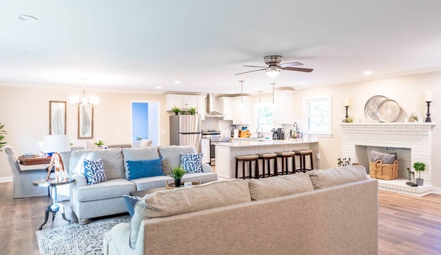Peaceful Retreat - Near Beaches, Downtown, UNCW