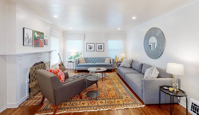 Peaceful retreat near the city with private yard, patio, cheerful interior, W/D