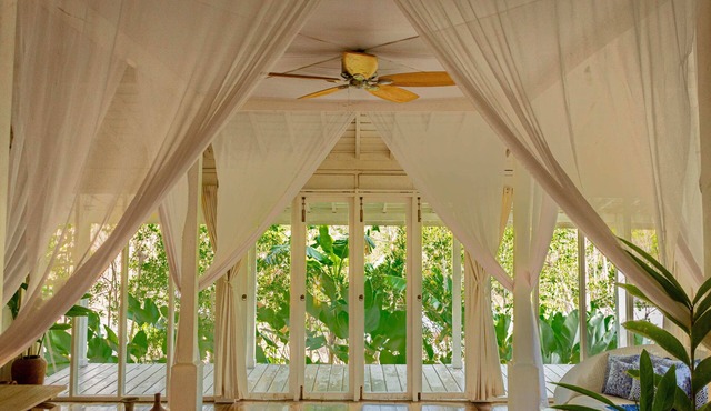 Peaceful Retreat with a Lush Garden & Open-Air Patio