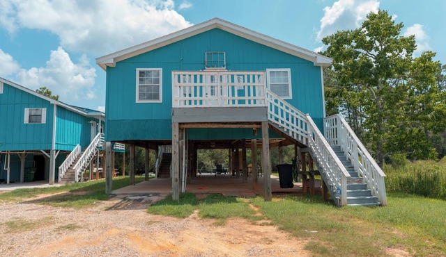 ✨🚣PEACEFUL RIVERFRONT COTTAGE | SLEEPS 7 W/W+D❤