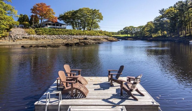 Peaceful Riverfront Retreat