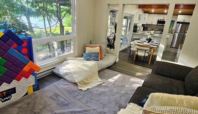 Peaceful Riverfront Retreat in Ramara