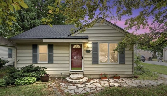 Peaceful Rochester Home, Quiet and Charming!