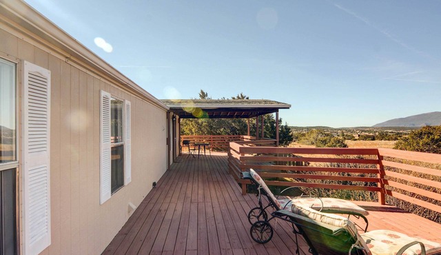 Peaceful Sandia Park Retreat w/Deck & Views!