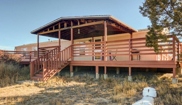 Peaceful Sandia Park Retreat w/Deck & Views!