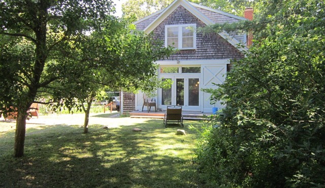 Peaceful Scenic Up-Island Retreat With Private Martha's Vineyard Beach