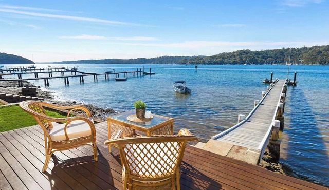 Peaceful Scotland Island Retreat|Waters Edge