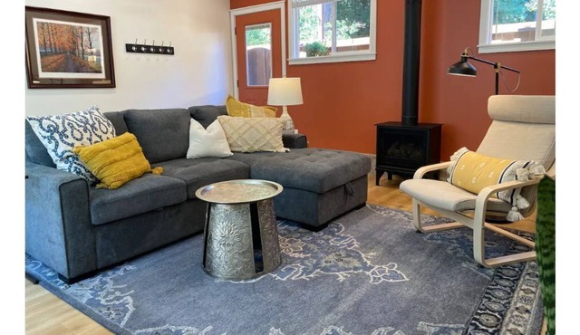 Peaceful setting in the heart of town