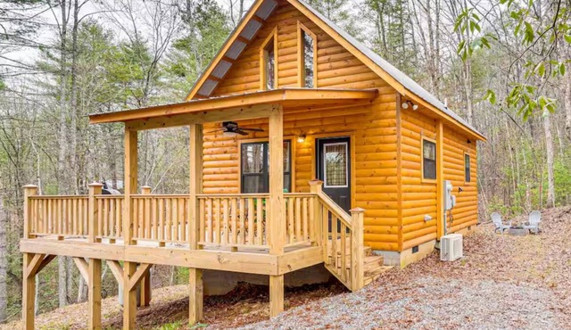Peaceful Smoky Mountain Cabin with Fire Pit and Scenic Deck