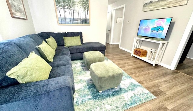 Peaceful Soothing Greens 3 BR 1BA