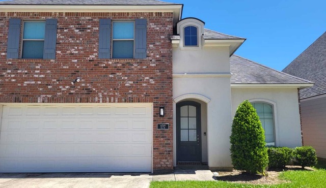 Peaceful & Spacious 4-bedroom Retreat
