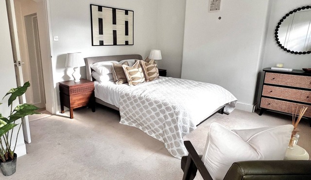 Peaceful & Spacious cottage in Fulham