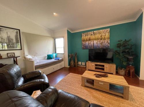 Peaceful, spacious hideaway