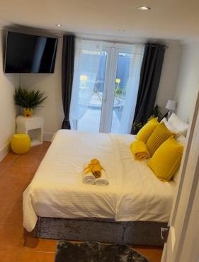 Peaceful Springfield Studio