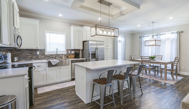 Peaceful Starke Retreat w/Deck: 6 Mi to Downtown!