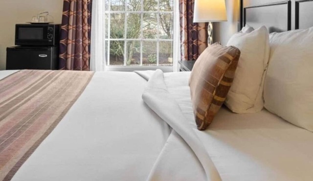 Peaceful Stay at Wilshire Grand Hotel. Enjoy it!