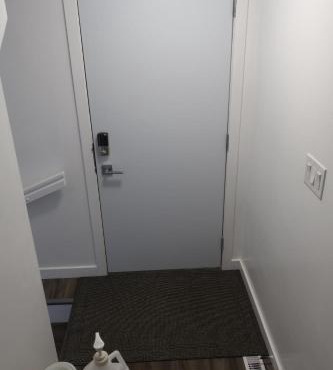 Peaceful stay near transcona trails