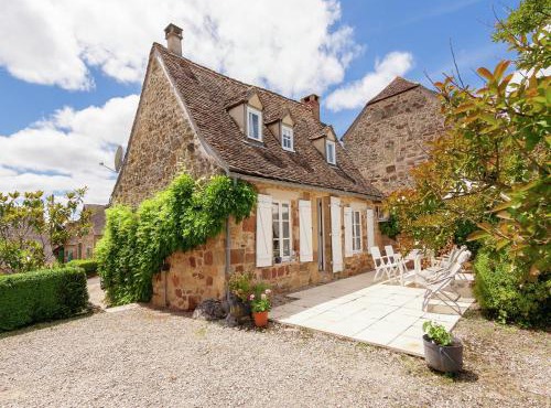 Peaceful Stay with Pool