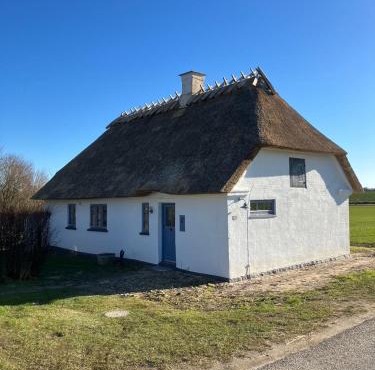 Peaceful Summer House Near Ulvemosehule Forest