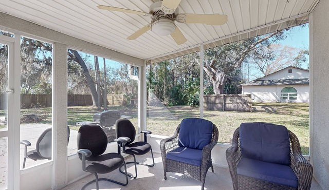 Peaceful & sun-soaked home with yard & screened patio - dog-friendly - near golf