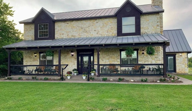 Peaceful Texas Ranch Retreat on the Lake