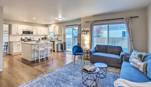 Peaceful Thornton Home < 16 Mi to Downtown!