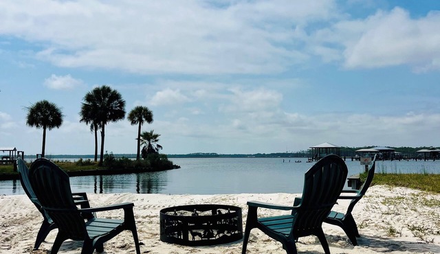 Peaceful Two Bedroom Cottage with Private Beach