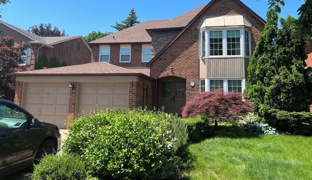 Peaceful Unionville House with Pool -5 Mins to Toogood Pond