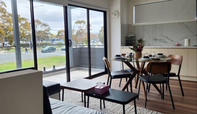 Peaceful urban 3brm retreat