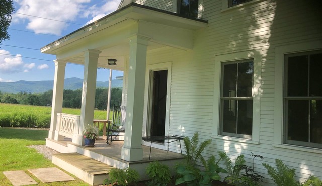 Peaceful Vermont Farmhouse Escape
