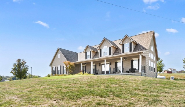 Peaceful Views | Fire Pit, Near Hidden Valley