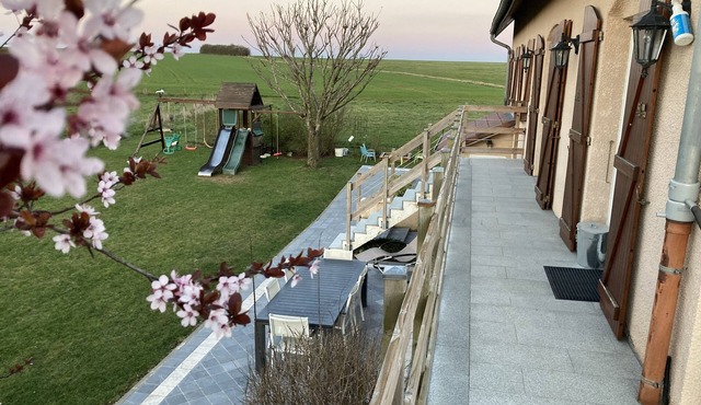 Peaceful villa with swimming pool 20 minutes from Luxembourg City