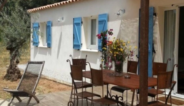 Peaceful villa close to the beach