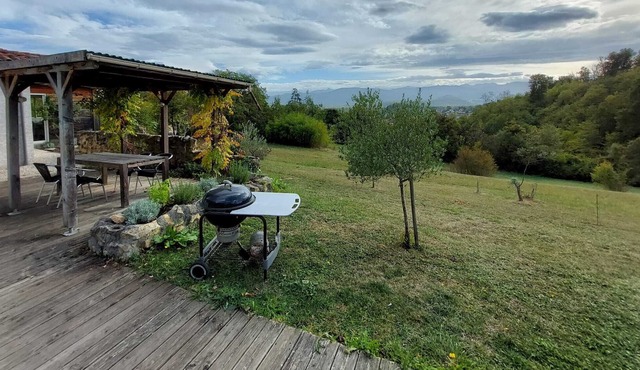 Peaceful Villa and Gite with Spectacular Views and Pool.