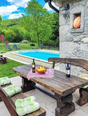 Peaceful Villa Ida&Mirko in nature with private pool
