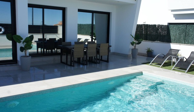 Peaceful villa in sunny Murcia with an outdoor swimming pool