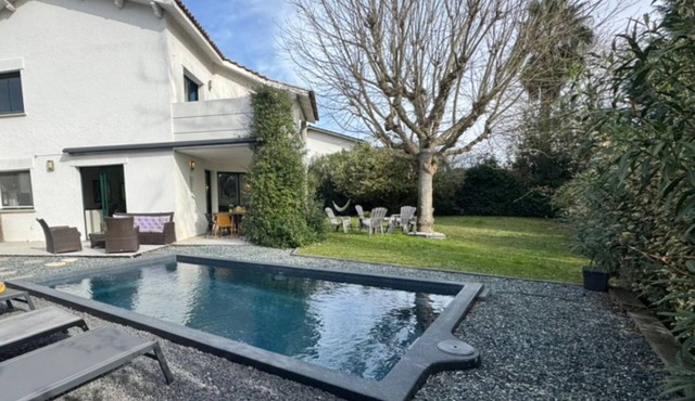 Peaceful Villa with Pool, Massane Golf Course Villa on the golf course, swimming pool