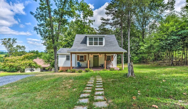 Peaceful Virginia Cabin - Fish, Tube, Boat, Etc!